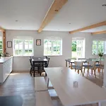 Bed & Breakfast Mellem-rummet & Glamping