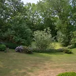 Mellem-rummet Guesthouse&glamping Bed & Breakfast