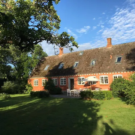 Bed & Breakfast Mellem-rummet & Glamping