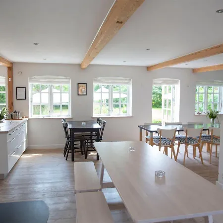 Bed & Breakfast Mellem-rummet & Glamping