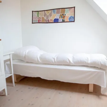 Mellem-rummet & Glamping Bed & Breakfast