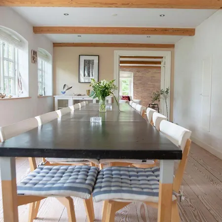 Bed & Breakfast Mellem-rummet & Glamping Tanderup