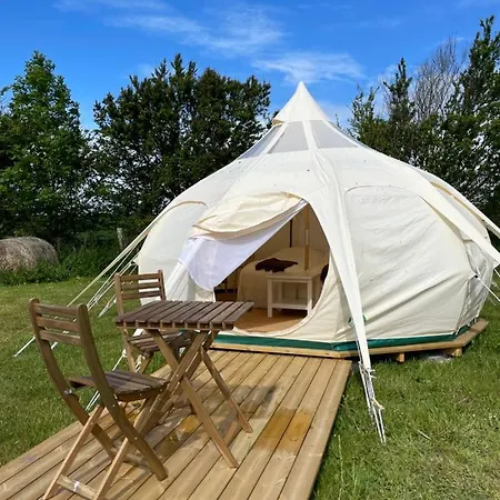Mellem-rummet & Glamping