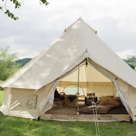 Mellem-rummet & Glamping *