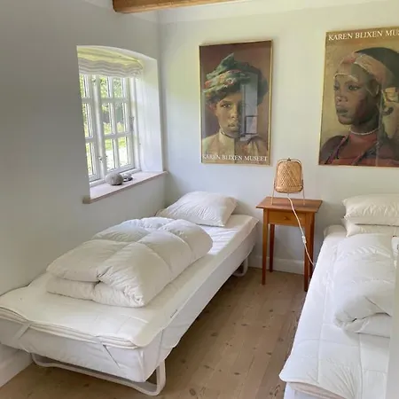 Mellem-rummet & Glamping Tanderup