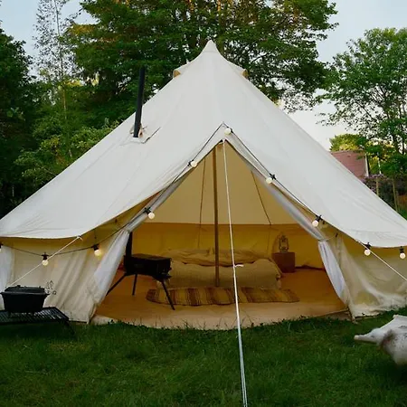 Bed & Breakfast Mellem-rummet & Glamping