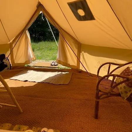 Mellem-rummet & Glamping Bed & Breakfast *