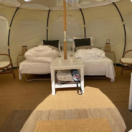 Mellem-rummet & Glamping *