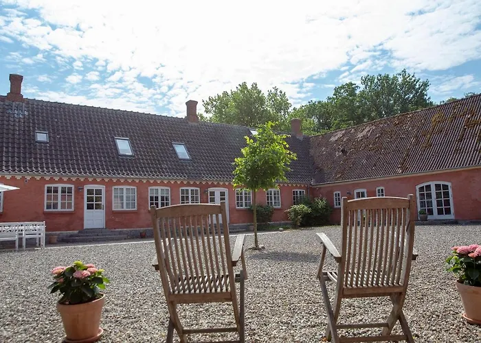 Mellem-rummet & Glamping * Tanderup