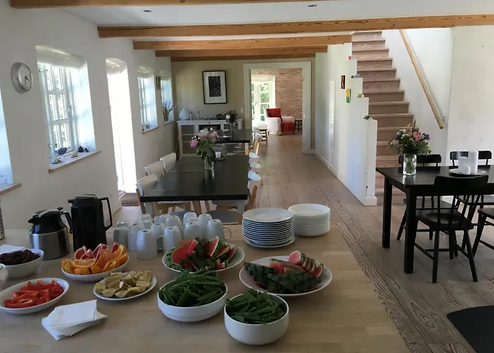 Mellem-rummet & Glamping Bed & Breakfast