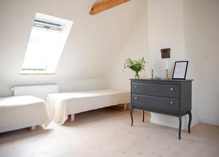 Mellem-rummet & Glamping Tanderup