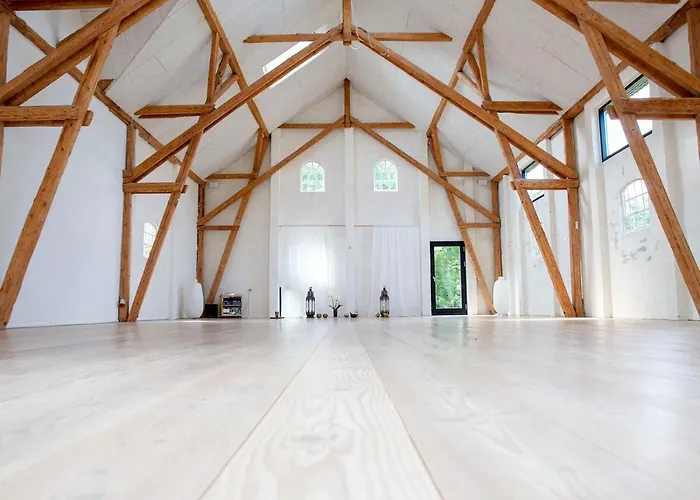 Mellem-rummet & Glamping *