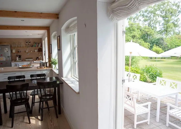Mellem-rummet & Glamping Bed & Breakfast