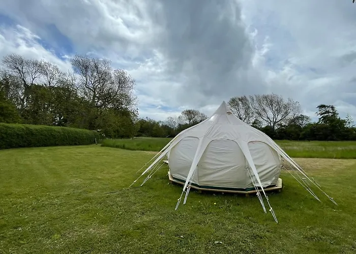 Mellem-rummet & Glamping Panzió Tanderup