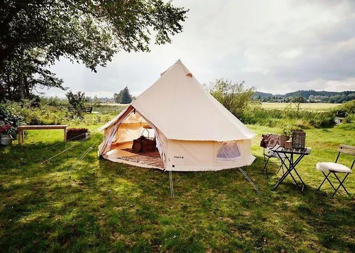 Mellem-rummet & Glamping *